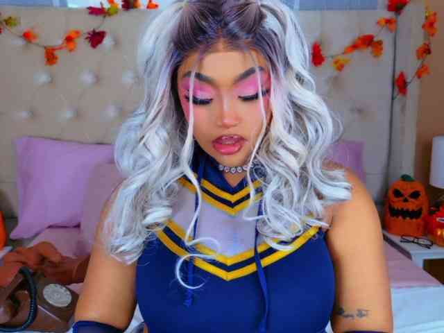 TiannahGlow