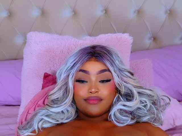 TiannahGlow