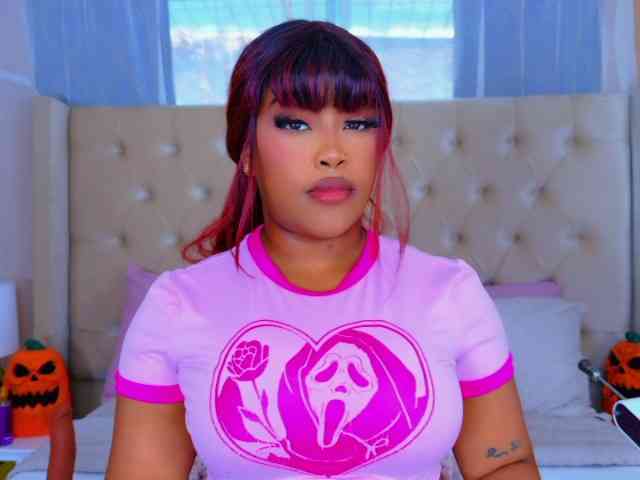 TiannahGlow