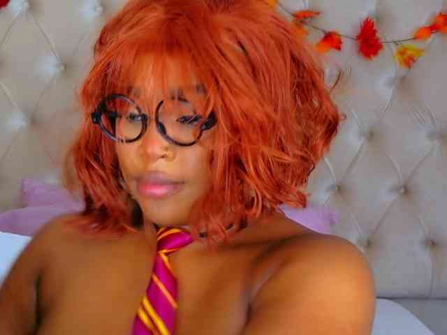 TiannahGlow