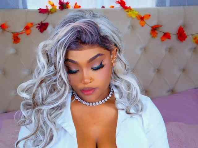 TiannahGlow