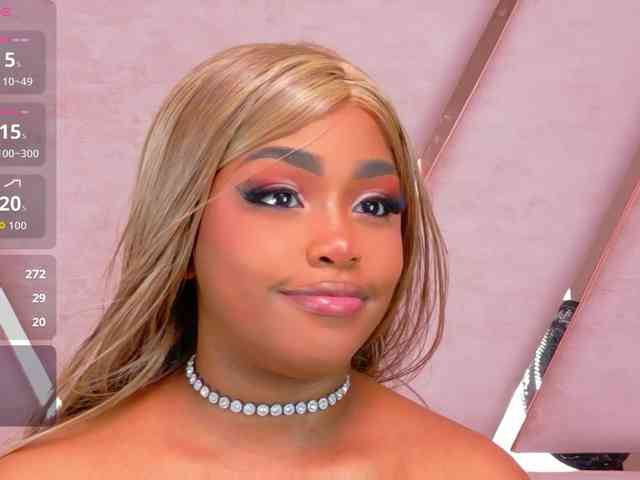TiannahGlow webcam
