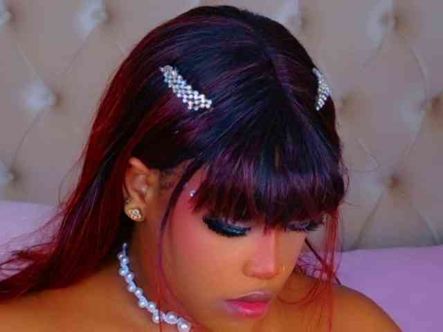 TiannahGlow