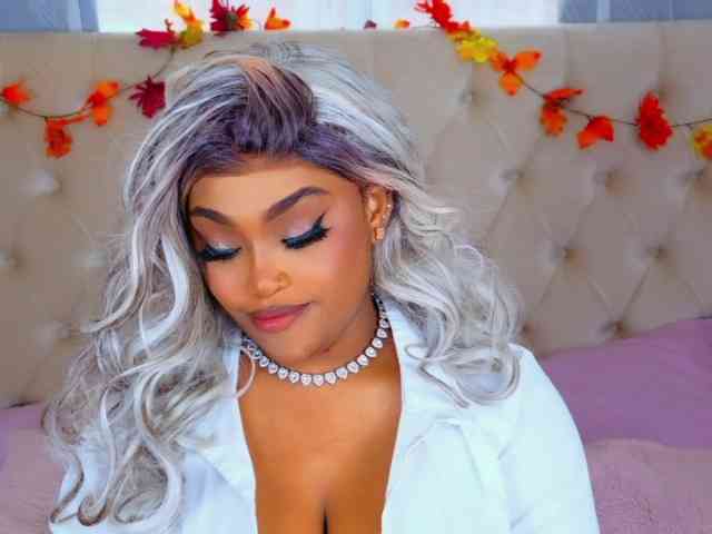 TiannahGlow