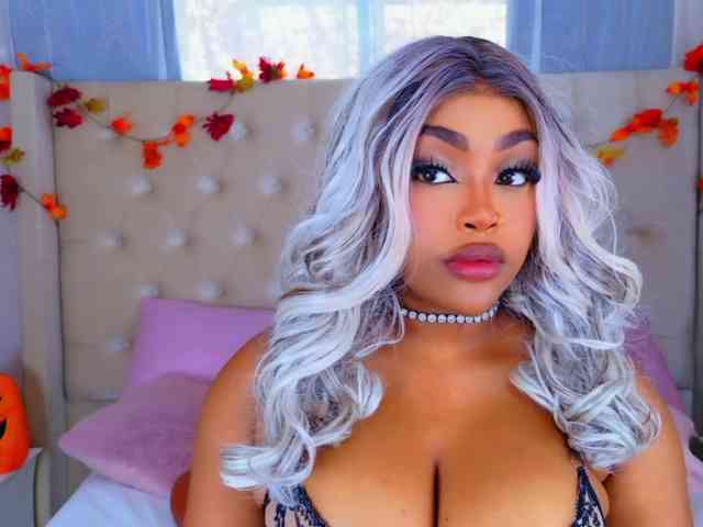 tiannahglow's live room