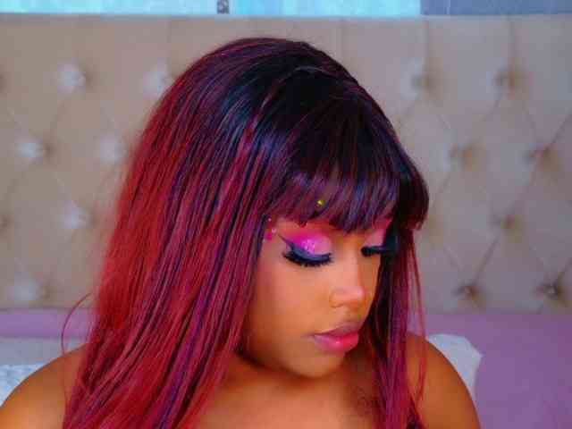 TiannahGlow