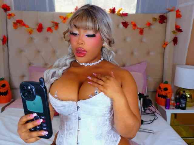 TiannahGlow