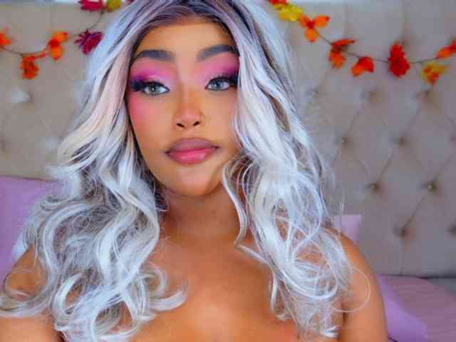TiannahGlow TiannahGlow