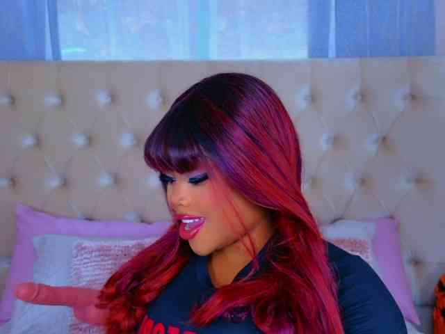 TiannahGlow