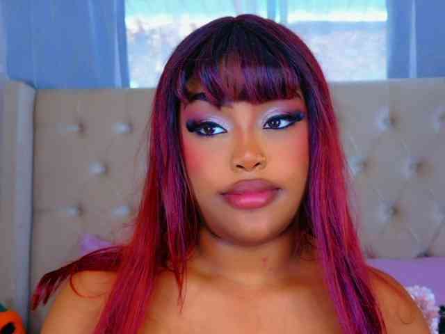 TiannahGlow
