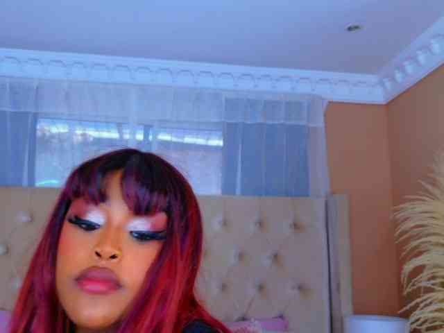 TiannahGlow