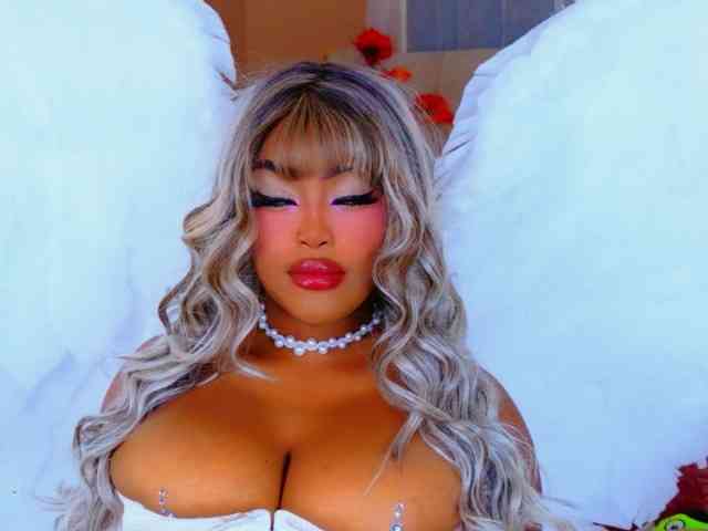 TiannahGlow