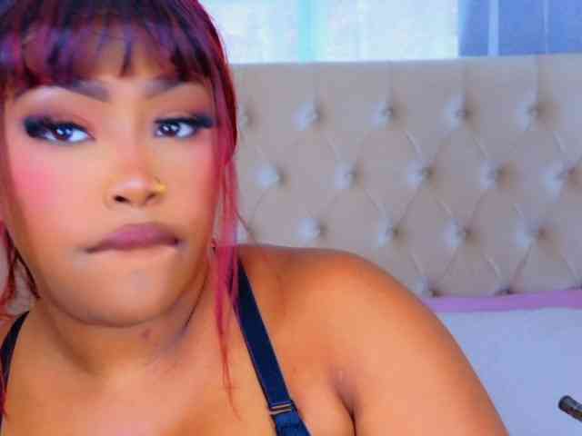 TiannahGlow
