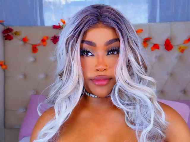 TiannahGlow