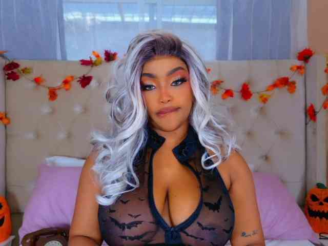 TiannahGlow
