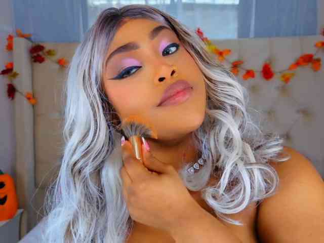 TiannahGlow
