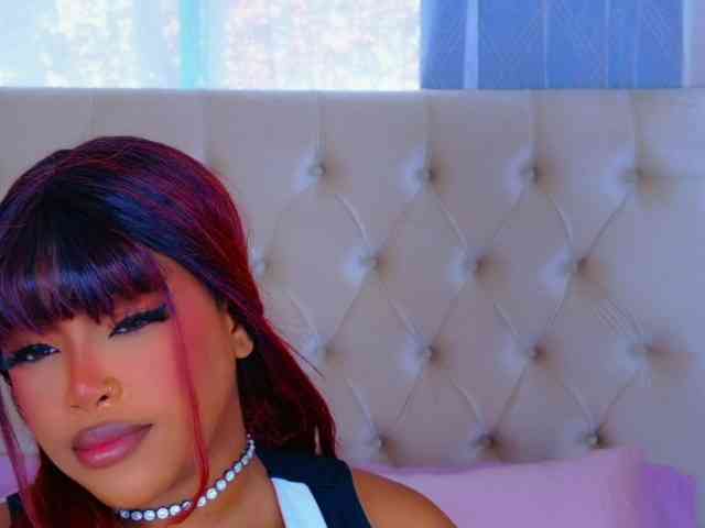 TiannahGlow