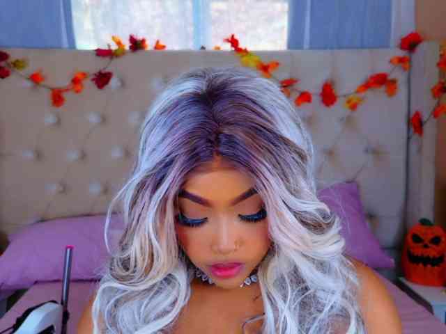 TiannahGlow