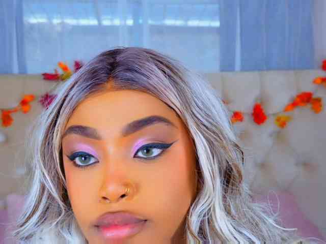 TiannahGlow