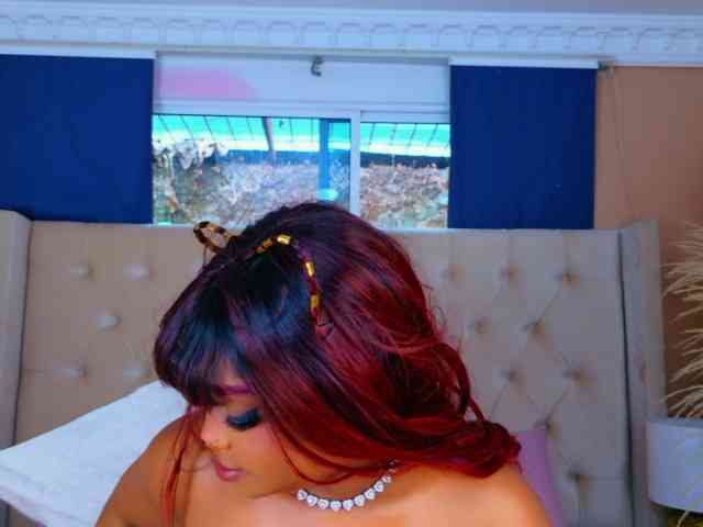 TiannahGlow