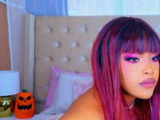 TiannahGlow
