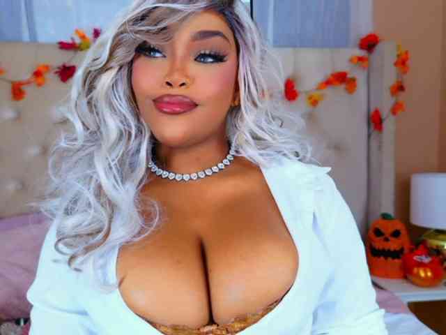 TiannahGlow