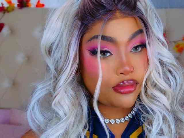 TiannahGlow