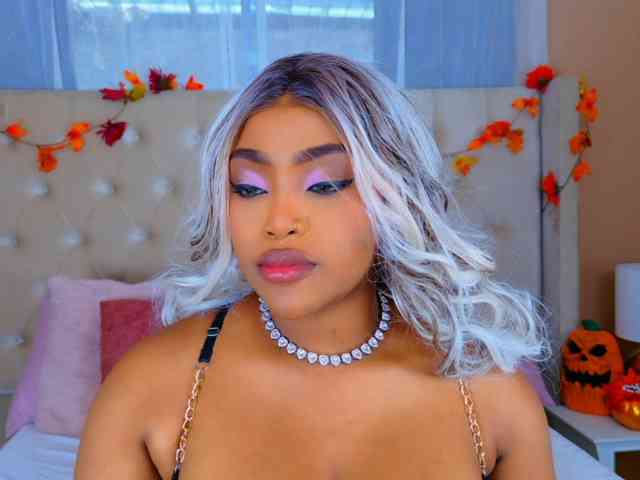 TiannahGlow