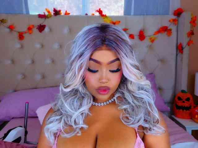 TiannahGlow