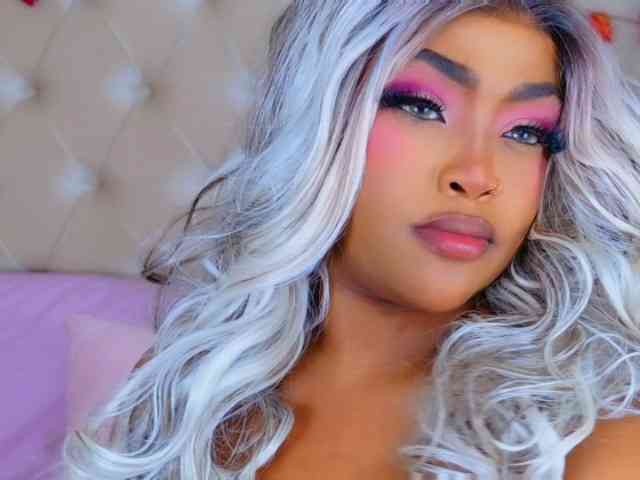 TiannahGlow