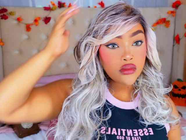 TiannahGlow