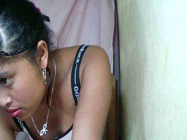 ginah7 live cam on BongaCams