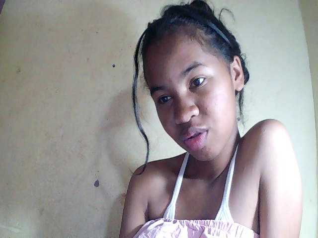 ginah7 live cam on BongaCams
