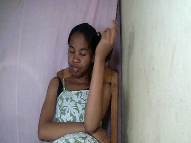 ginah7 live webcam show