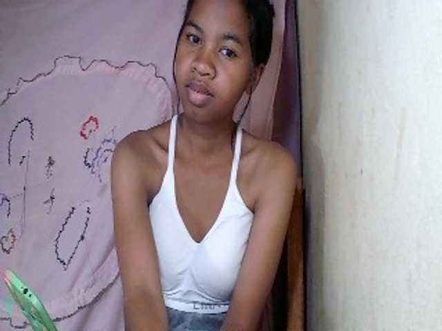 ginah7 live cam on BongaCams