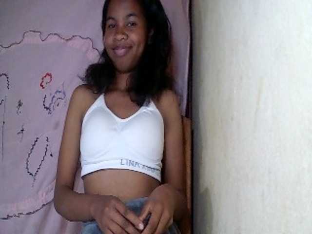 ginah7 live webcam show