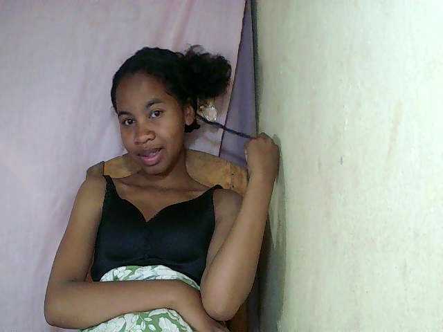 ginah7 live cam on BongaCams