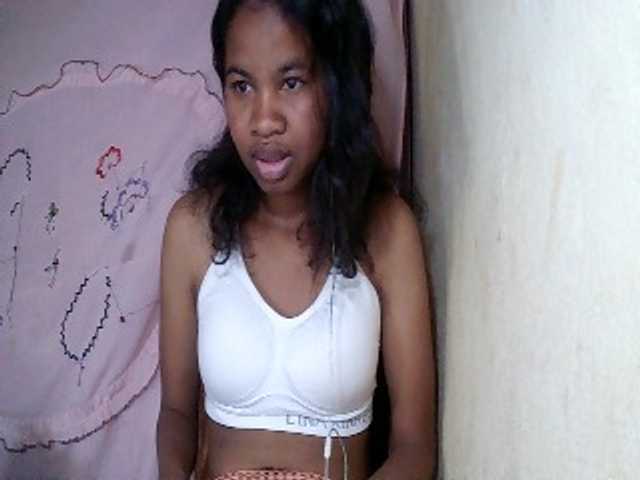 ginah7 live webcam show