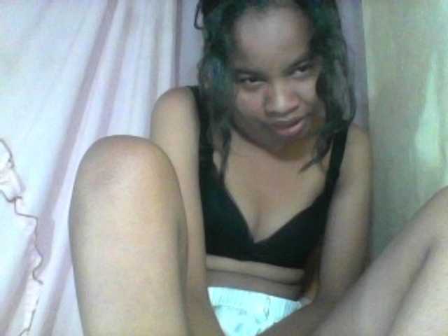 ginah7 live webcam show