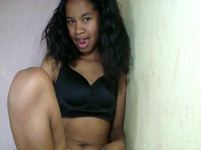 ginah7 live cam on BongaCams