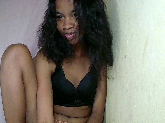 ginah7 live cam on BongaCams