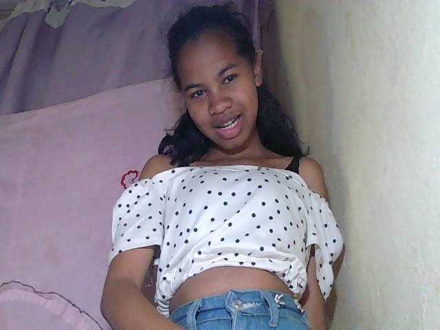 ginah7 live cam on BongaCams