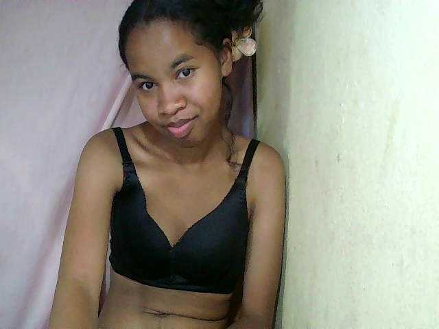 ginah7 live webcam show