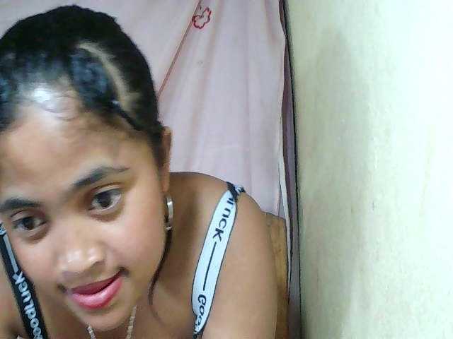 ginah7 live cam on BongaCams