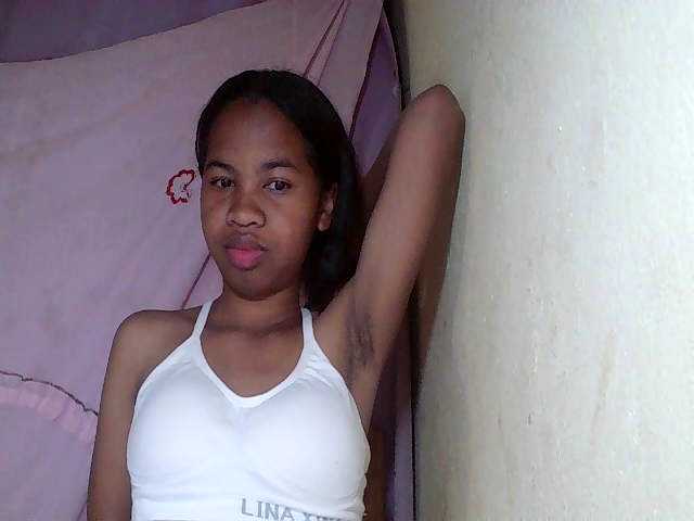 ginah7 live cam on BongaCams