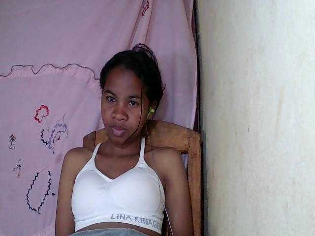 ginah7 live cam on BongaCams