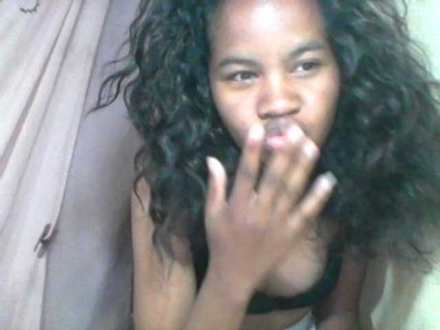 ginah7 live cam on BongaCams