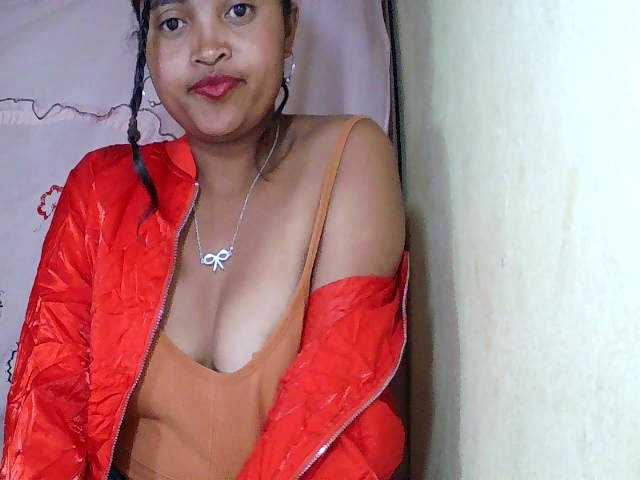 ginah7 live cam on BongaCams
