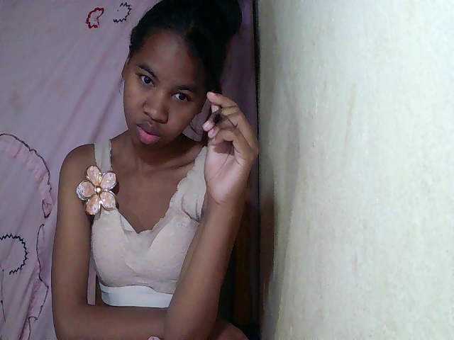 ginah7 live cam on BongaCams