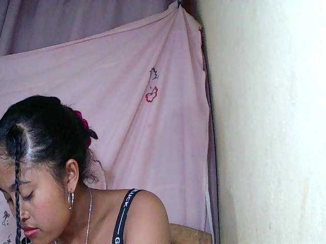 ginah7 live cam on BongaCams